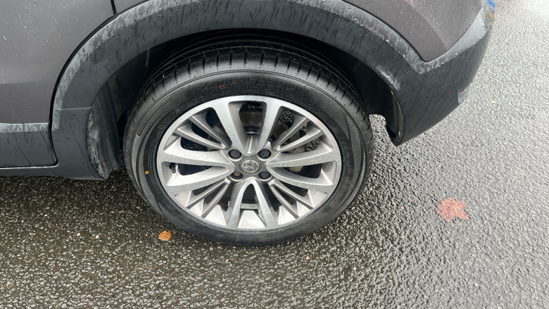 Vauxhall Crossland X 1.2T [110] SRi Nav 5dr [6 Spd] [S/S] Petrol Hatchback